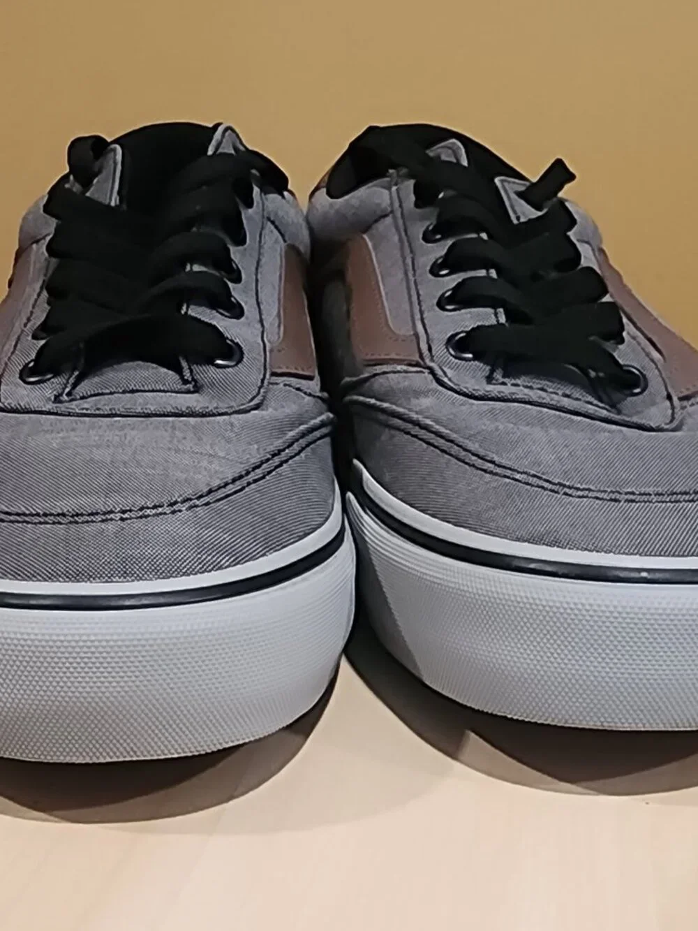 Vans Men's Brooklyn Deluxe Men's Size 12US